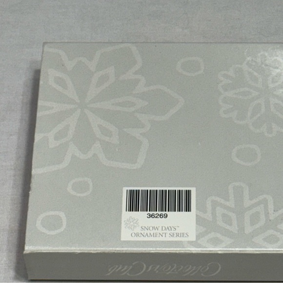 2000 Longaberger Collectors Club Kaitlin White Ceramic Snowflake Ornament - Picture 5 of 5